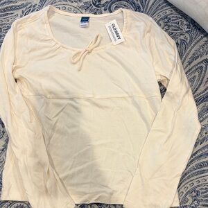 Old Navy Ivory Long Sleeve Tee